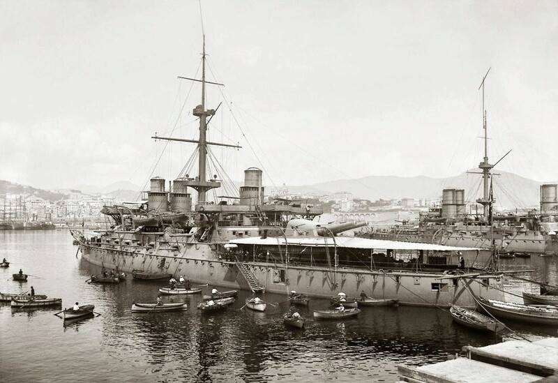 Броненосный линкор класса «Ре Умберто» итальянских ВМС (Regia Marina) на Сицилии. 1900 год