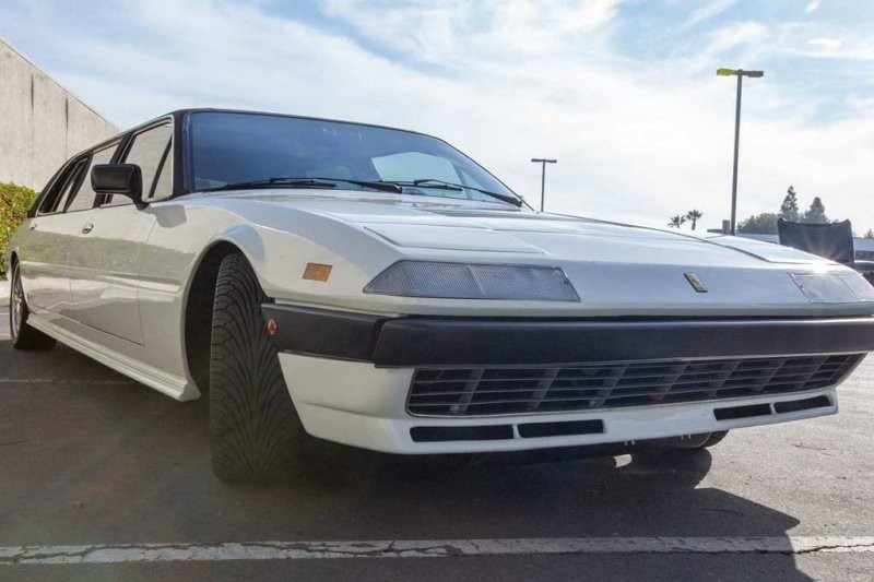 Кто-то заплатил 20.000 долларов за этот странный, но крутой лимузин Ferrari 1981 года