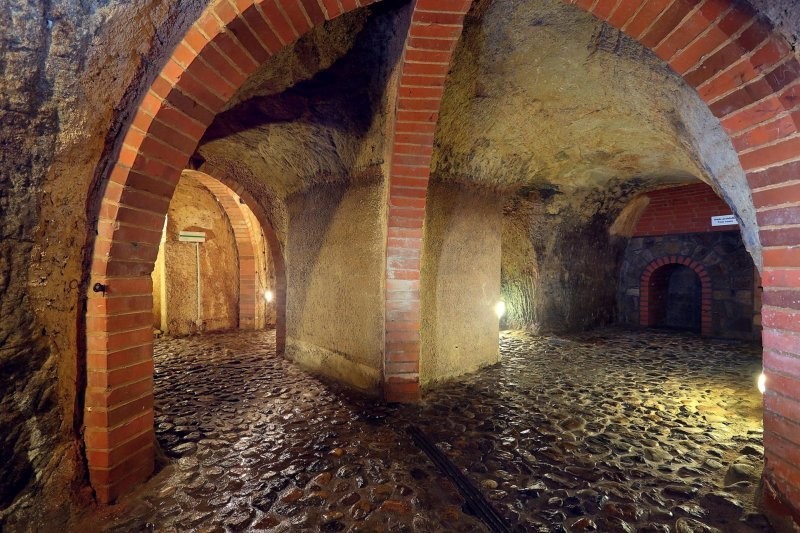 Уйти в подполье: Самые необычные города в мире