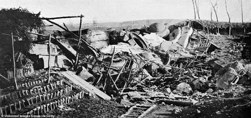 На снимке: разрушенная Перемышльская крепость в июне 1915 года после капитуляции австро-венгерских войск