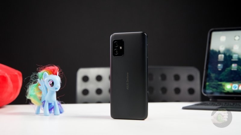 Обзор ASUS ZenFone 8: маленький и горячий