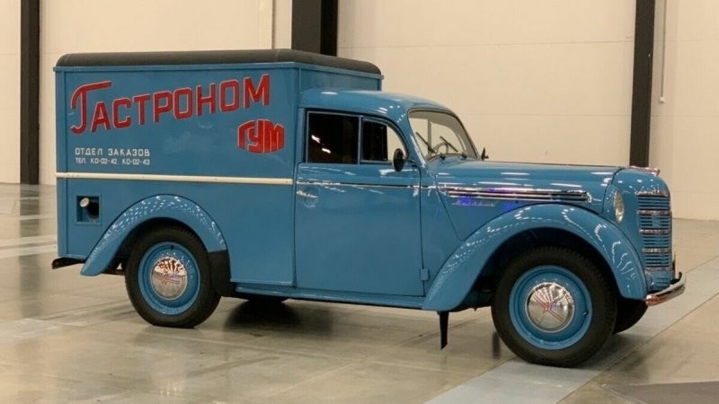 Редкий фургон на базе «Москвича» 1953 года, стилизованный для гастрономического отдела ГУМа