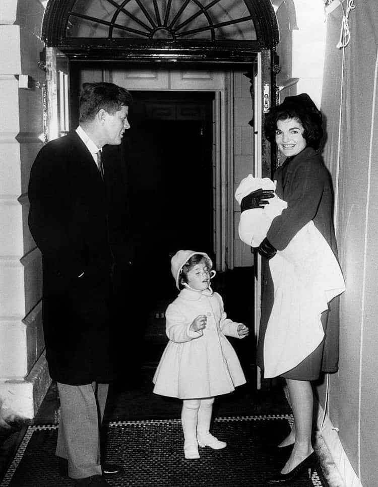 Семья Кеннеди в Белом доме, февраль 1961 года