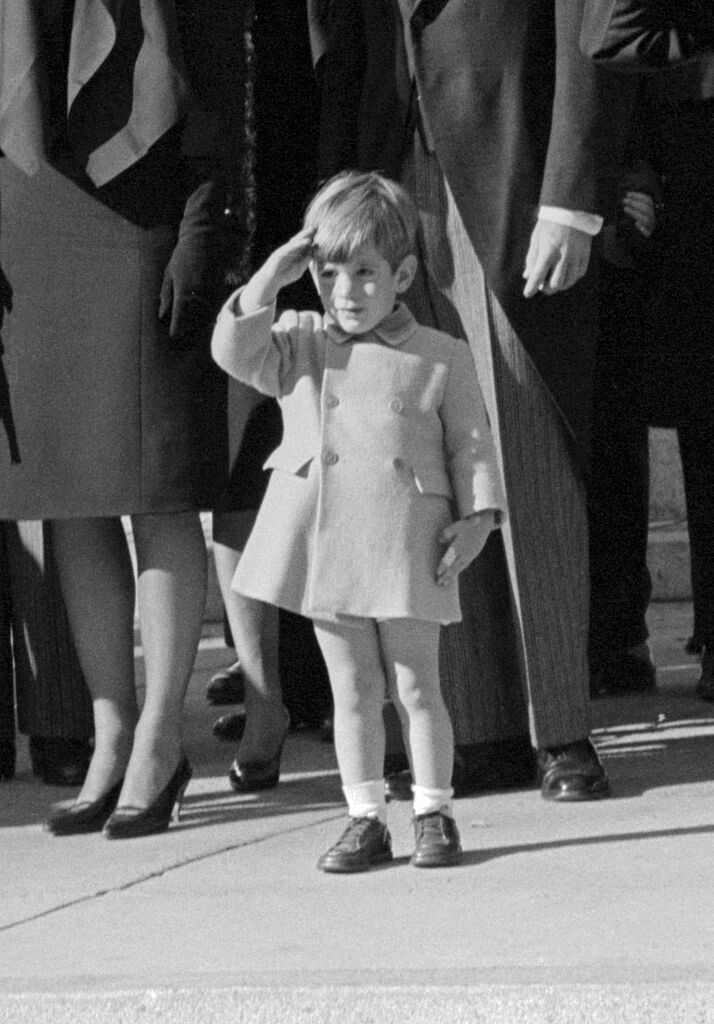 Джон Ф. Кеннеди-младший на похоронах отца, 1963 год