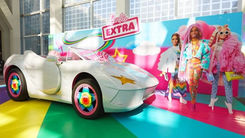 Автомобиль Барби в натуральную величину: на самом деле это электрический Fiat