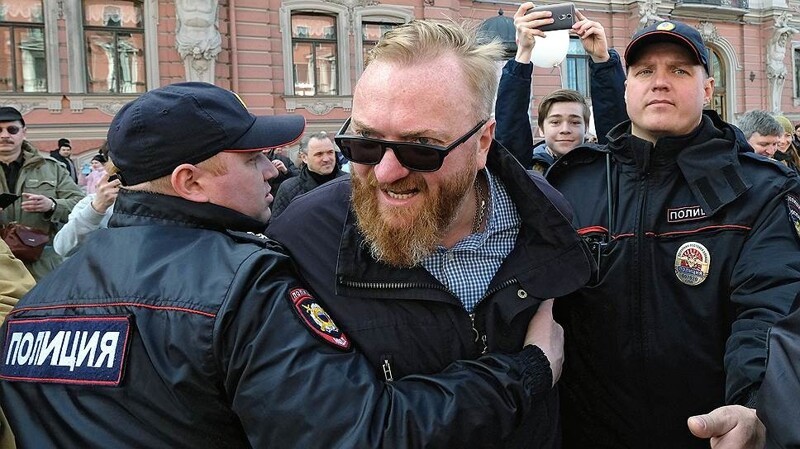 Депутат Милонов приехал на белорусско-польскую границу и напугал военных