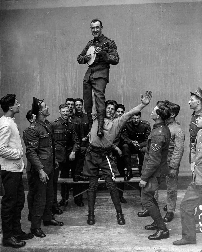 Первые силачи и их невероятные трюки на снимках 1890-1940 годов