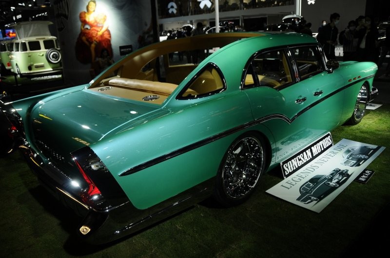Китайский электромобиль Monterey с дизайном в стиле классического американского Buick