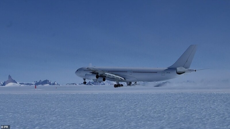 В Антарктиде впервые приземлился самолет Airbus A340