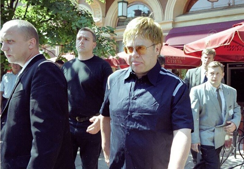  Сэр Элтон Джон в Санкт-Петербурге.  2003 год. Фото Юрия Феклистова