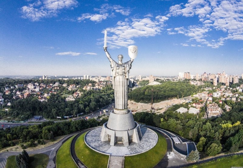 «Приделать крылья»: на Украине предложили скульптуру «Родина-мать» переделать в Архангела Михаила