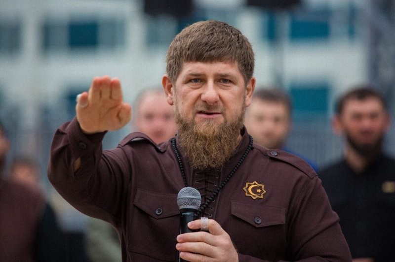 Маразм крепчает: BLM добрался до дорог или гонка за «чеченским трендом»