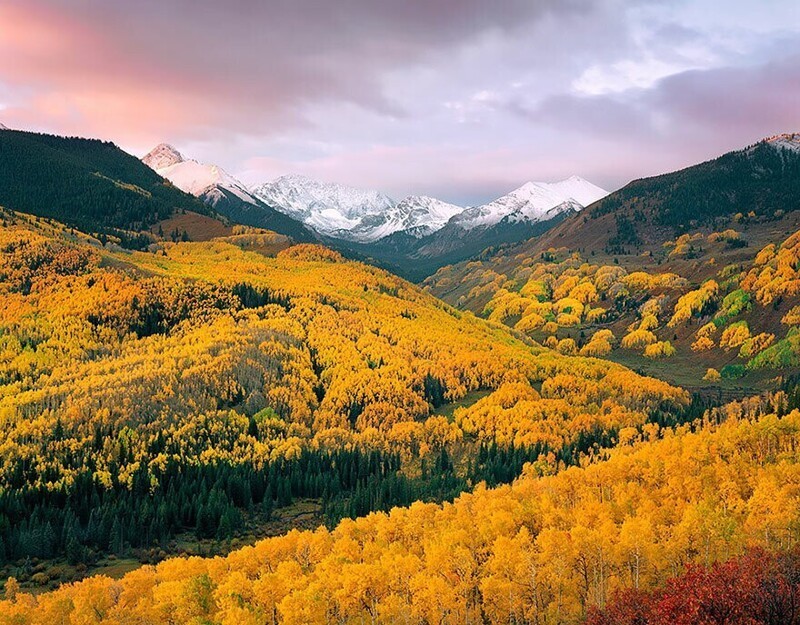 На этих фотографиях показано как природа чудесным образом преображается осенью