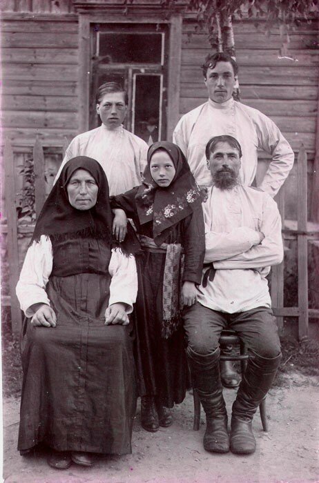 Как жили русские и европейские крестьяне 100 лет назад
