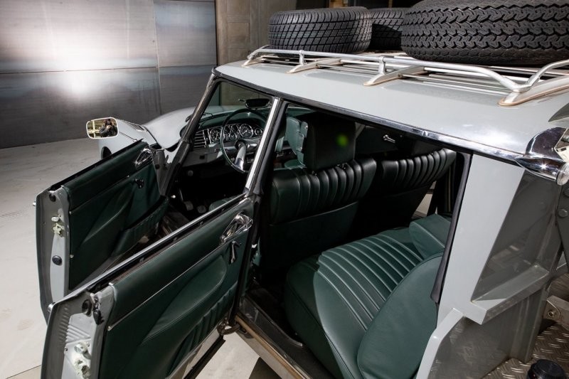 Уникальная пара: четырехосный автовоз Citroen с кабриолетом в придачу
