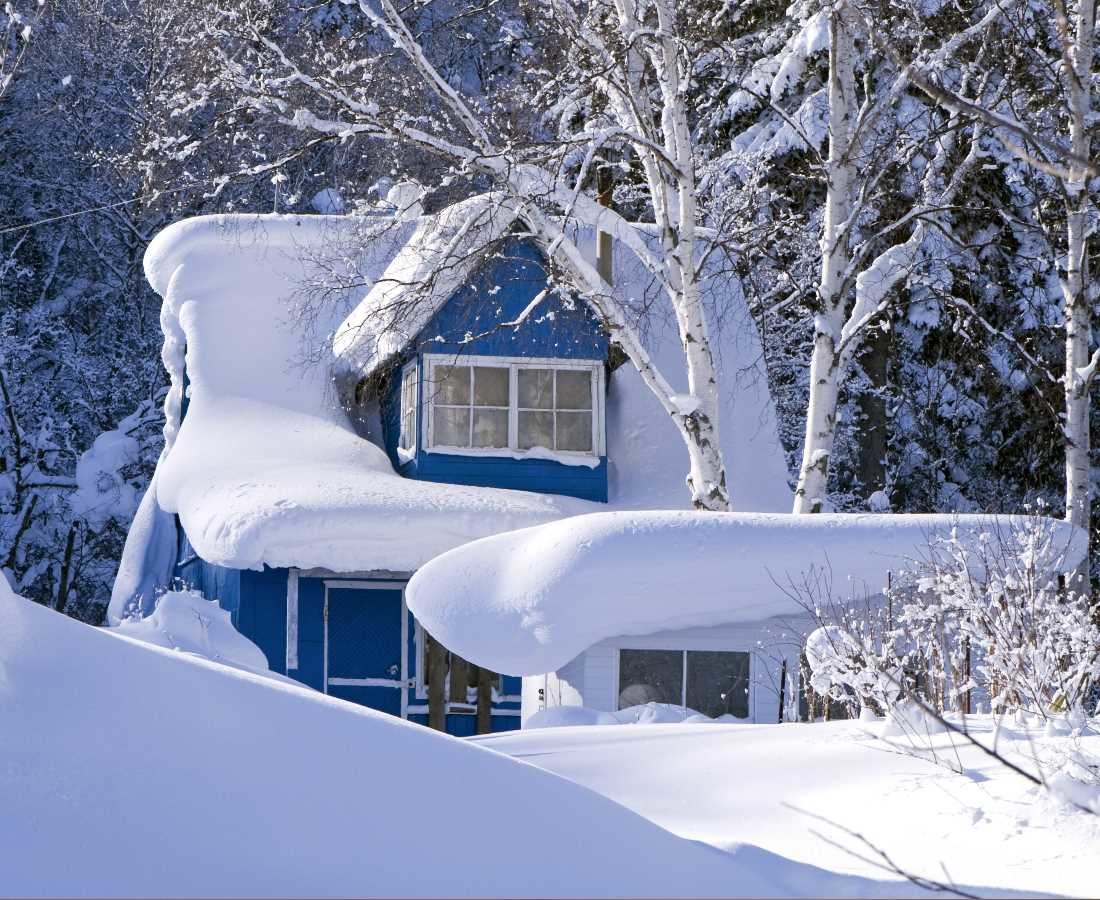 Дом В Снегу