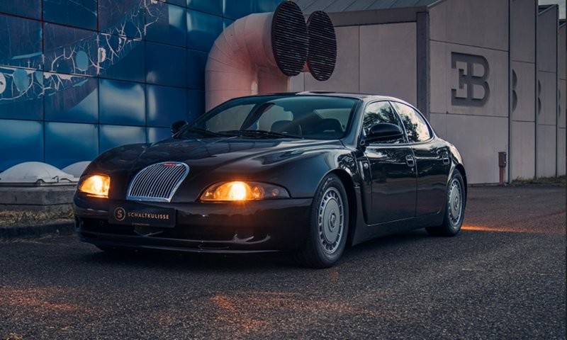 Один из трех прототипов суперседана Bugatti EB 112 ищет нового владельца