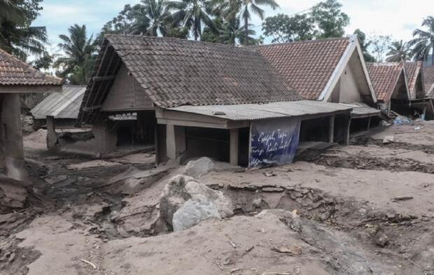 Последствия извержения вулкана Семеру, Индонезия