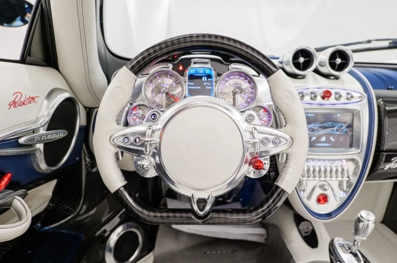 Великолепный родстер Pagani Huayra 2019 года выпуска выставили на продажу в Японии