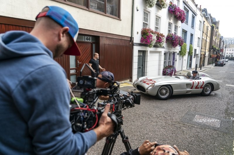«Боевой» Mercedes Стирлинга Мосса первый и последний раз проехался по улицам Лондона, прежде чем отправиться в музей
