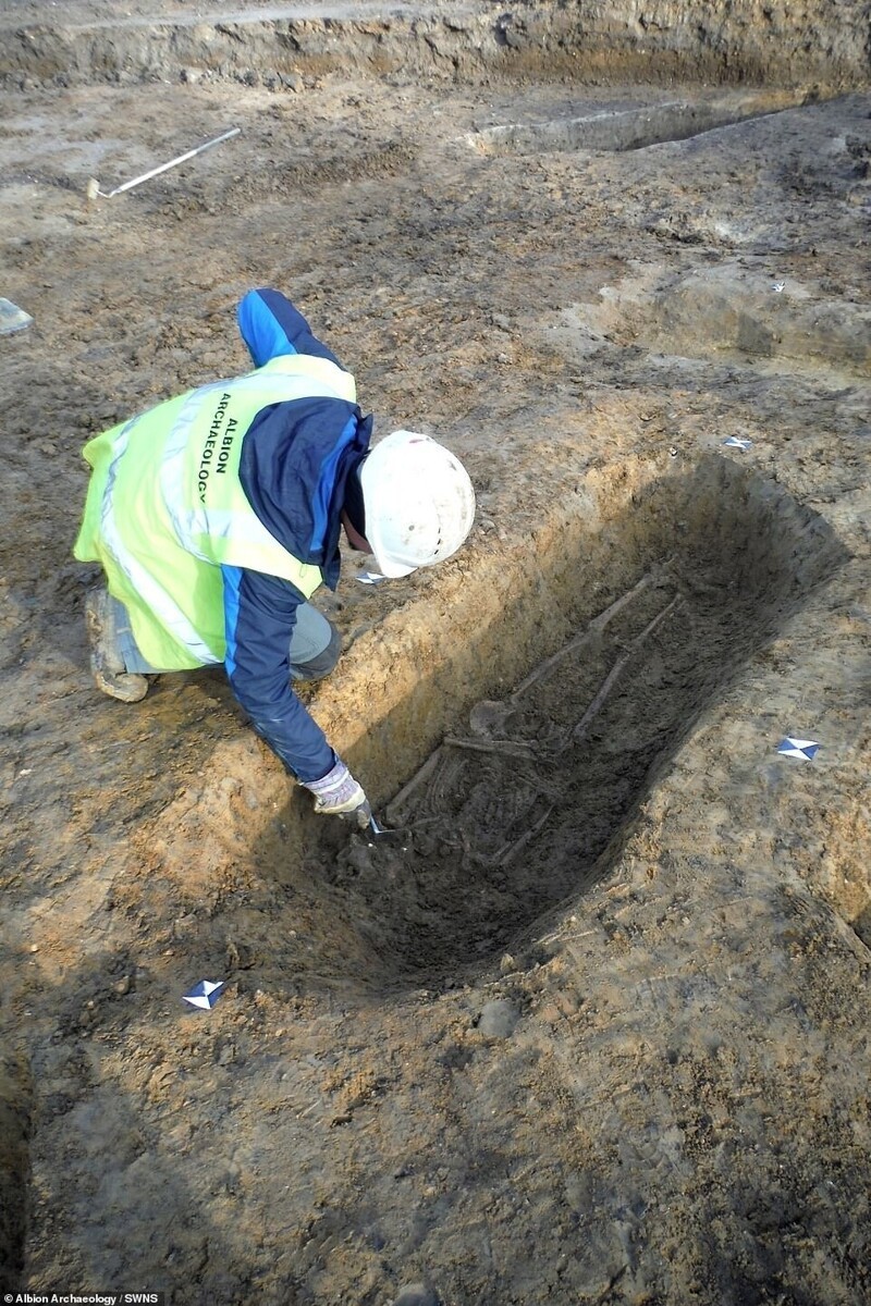 Британские археологи нашли отлично сохранившийся образец распятия