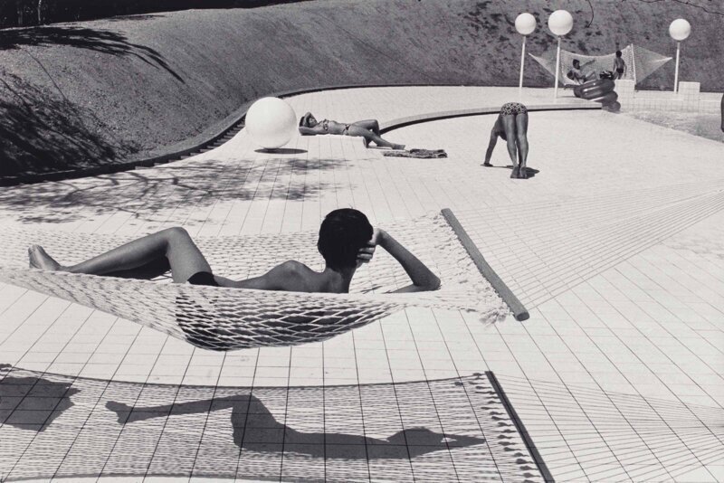 Лето у бассейна, Прованс, 1976. Фотограф Мартина Франк