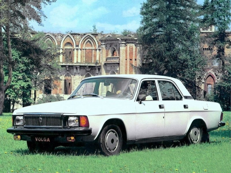 ГАЗ-3102 «Волга» для мелкой партийной элиты — символ классового неравенства советского общества