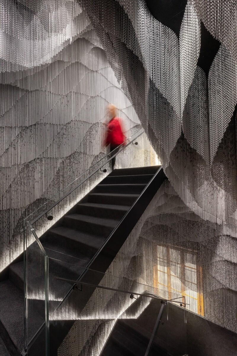 1. Дом Бальо, 10D Experience, лестница от Kengo Kuma & Associates. Барселона, Испания