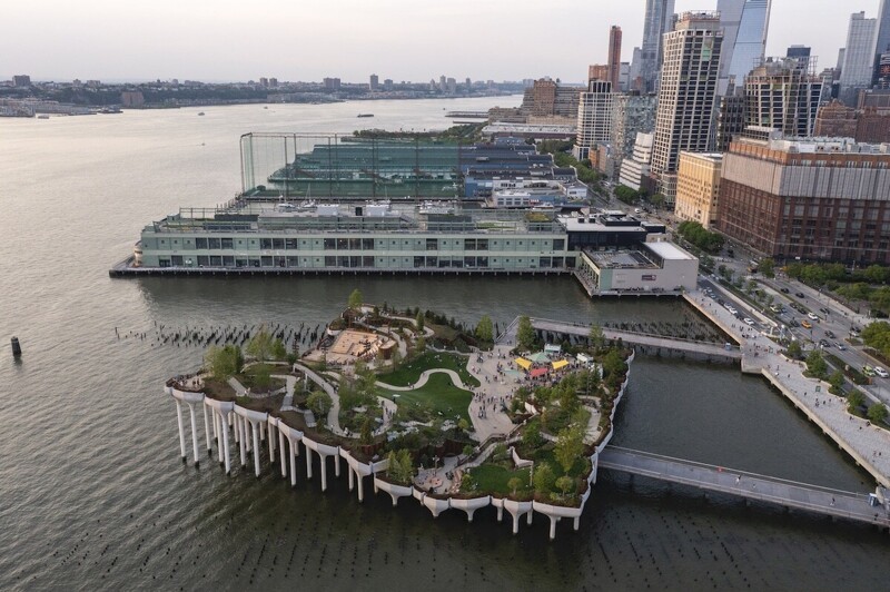 6. Парк Little Island от архитекторов Heatherwick Studio и MNLA, Нью-Йорк, США