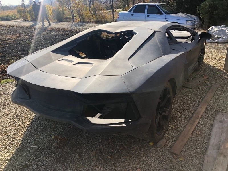 В Пензе выставили на продажу реплику суперкара Lamborghini Aventador, но её надо достраивать