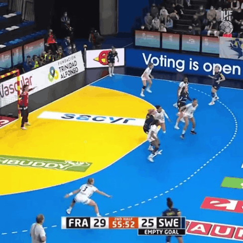 Успела за секунду