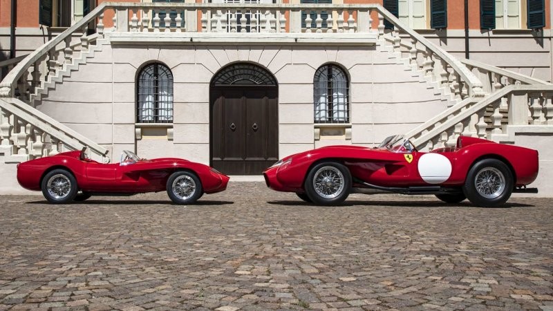 Уменьшенная электрическая копия Ferrari 250 Testa Rossa для подростков