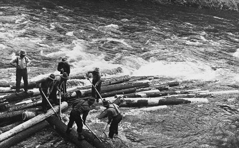 Лесорубы в Айдахо убирают заторы, 1930-е годы