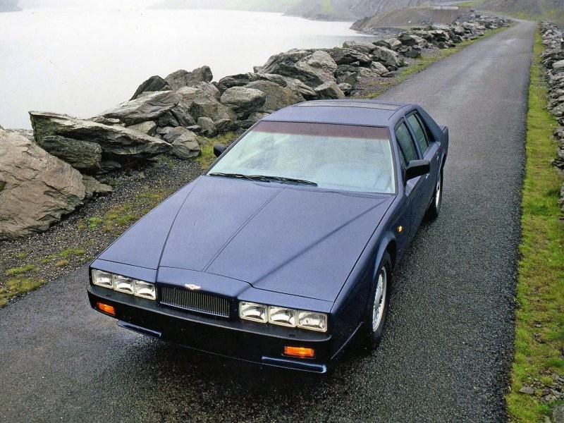 Рестайлинговый Aston Martin Lagonda 1987