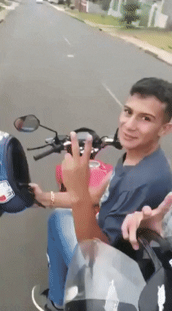 Молодые и безголовые