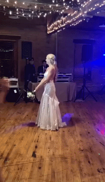 Одни ловят, другие пьют