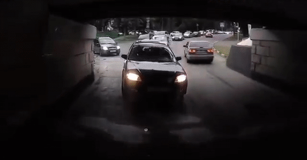 Гифки с автомобилями и мотоциклами Гифки с автомобилями и мотоциклами