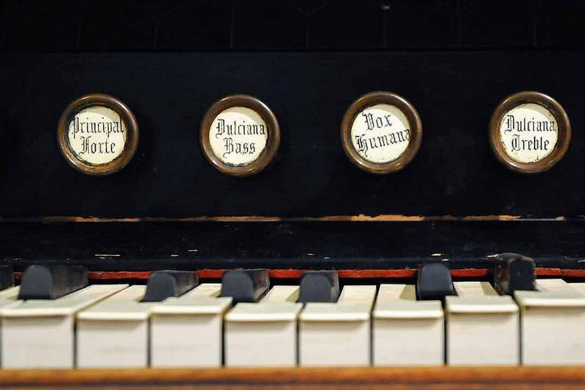 Остров пианино: музей музыкальных инструментов, которых больше нигде не встретишь