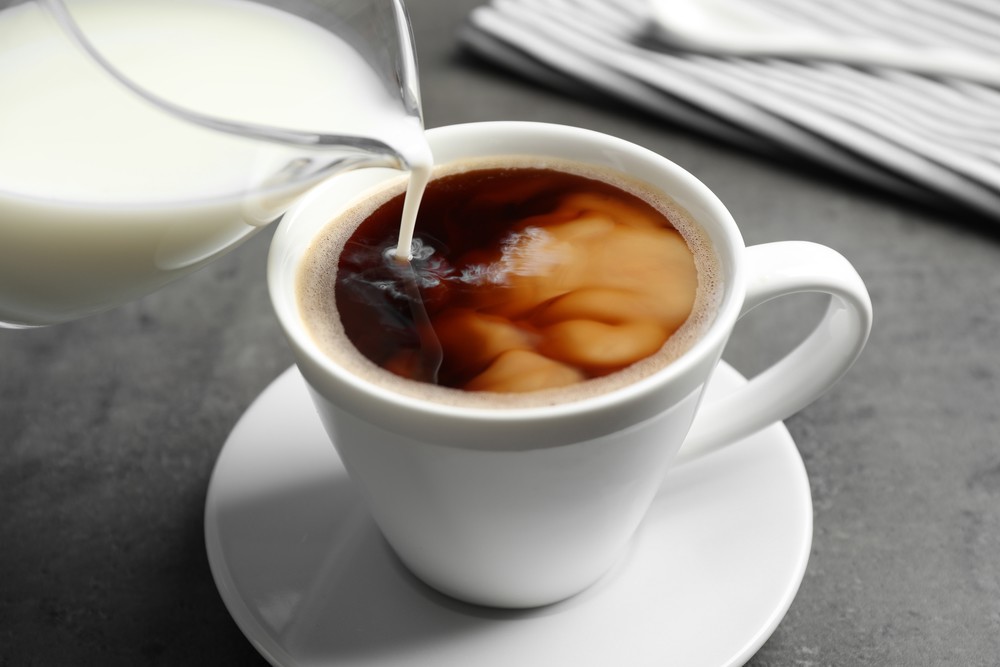 Кофе с молоком: полезное или вредное сочетание?