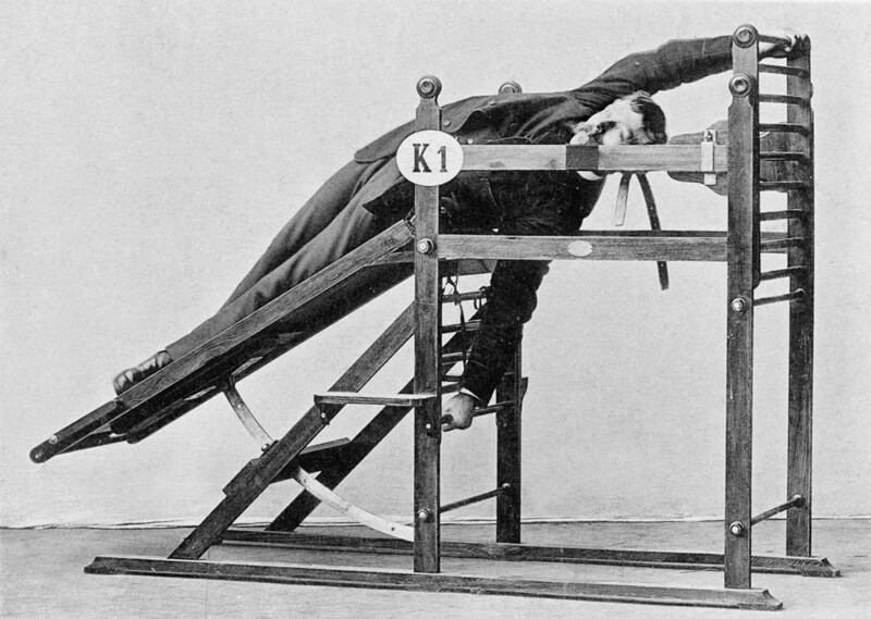 Вот такие тренажеры 19 века представил шведский врач Густав Цандера
