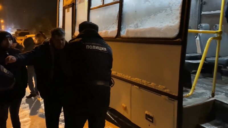 С недобрым Новым Годом: правоохранители задержали сотни цыган