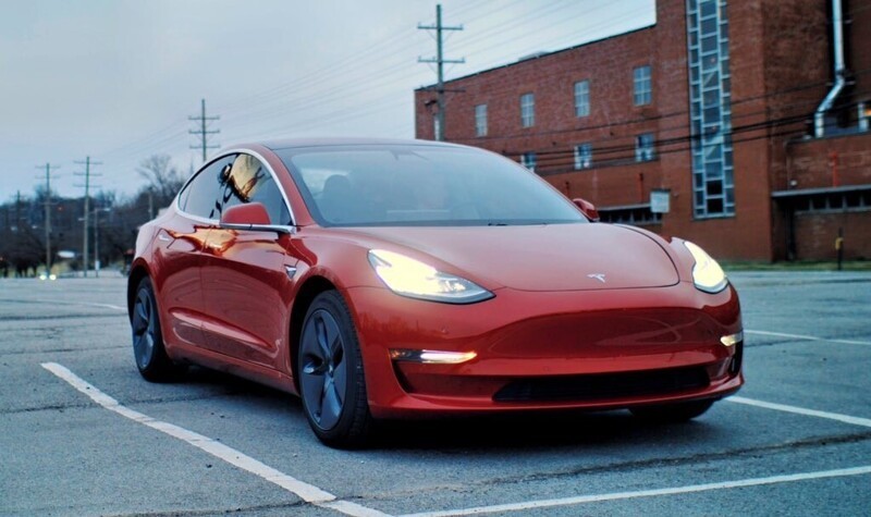 Полмиллиона автомобилей Tesla отзывают из-за вероятных дефектов
