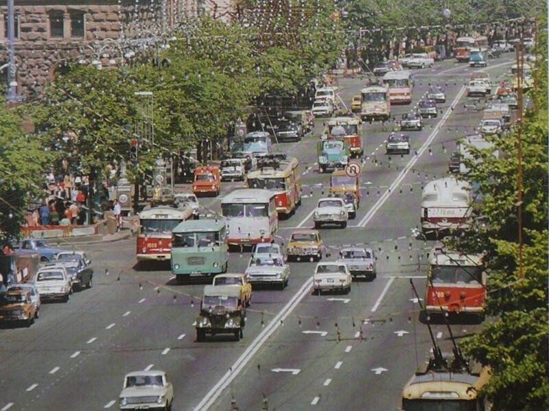 Типичный киевский траффик на Крещатике, 1981: