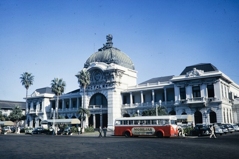 Ж.д. вокзал в городе Лоренсу-Маркеш (современный Мапуту), 1961: