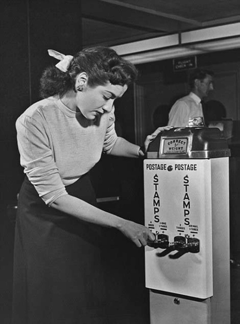 Торговый автомат для продажи почтовых марок