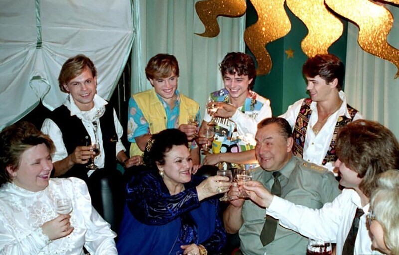 Группа «НА-НА» и певица Людмила Зыкина в Берлине, 1994 год
