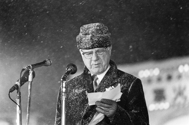 30 января 1972 года. Президент МОК Эйвери Брандейдж на церемонии открытия Зимних Олимпийских игр в Саппоро.