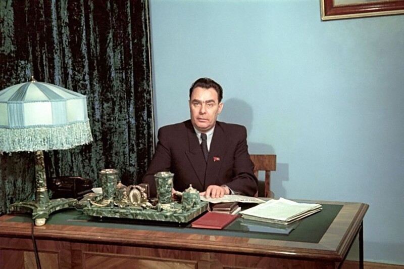 Л.И. Брежнев, секретарь ЦК КП Казахстана. 1954 год