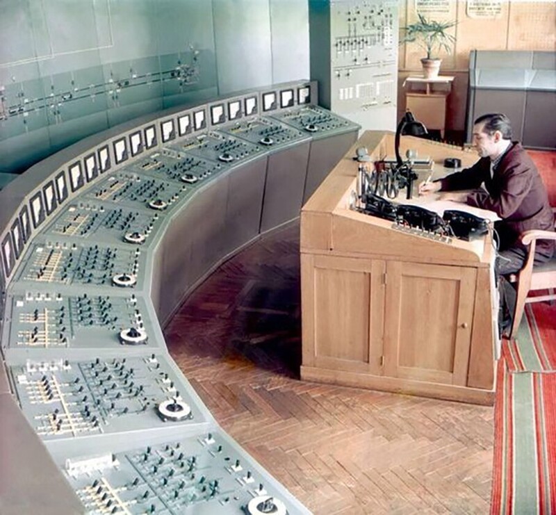 Операционная комната в московском метро. 1964 год