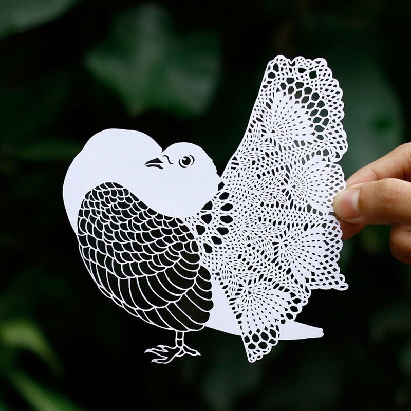 Индийский художник создает шедевры из простой бумаги